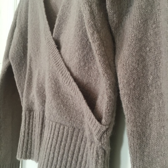 Express Sweater - Picture 2 of 2